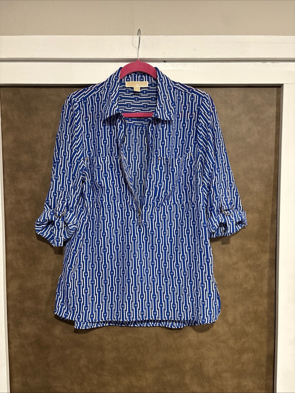 Women's Michael Kors Blue Patterned Roll-Sleeve Blouse